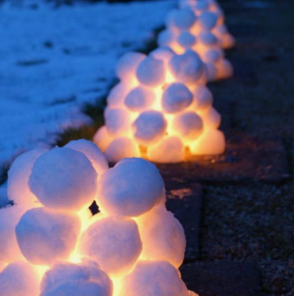 Boules de neige illuminées